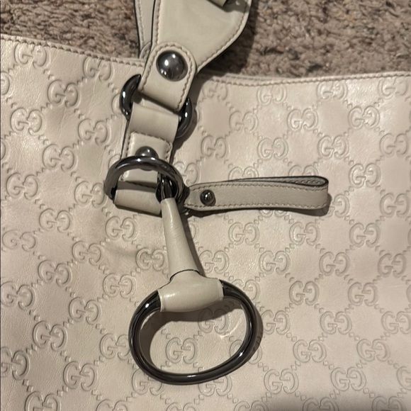 Gucci Beige Monogram Tote Bag - Guaranteed Authenticity - Picture 4 of 8